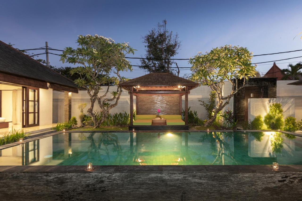 Villa Litera Seminyak Esterno foto