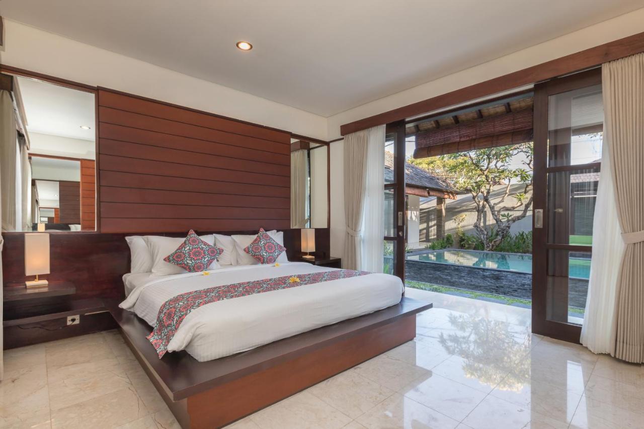 Villa Litera Seminyak Esterno foto